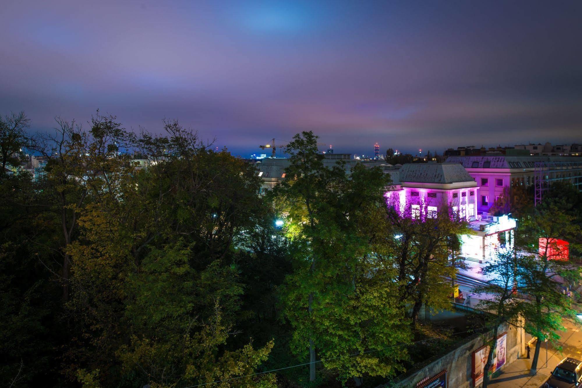 Pakat Hotel Vienna